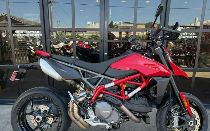 2025 Ducati HYPERMOTARD 950