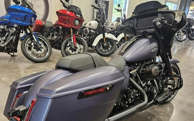 2025 Harley-Davidson® FLHX - Street Glide®