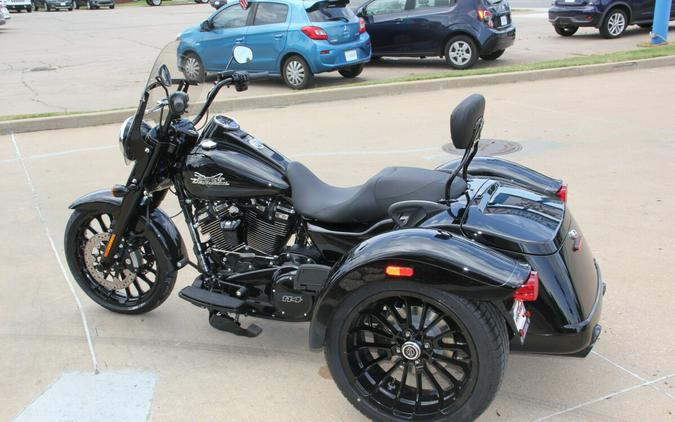 2025 Harley-Davidson Freewheeler