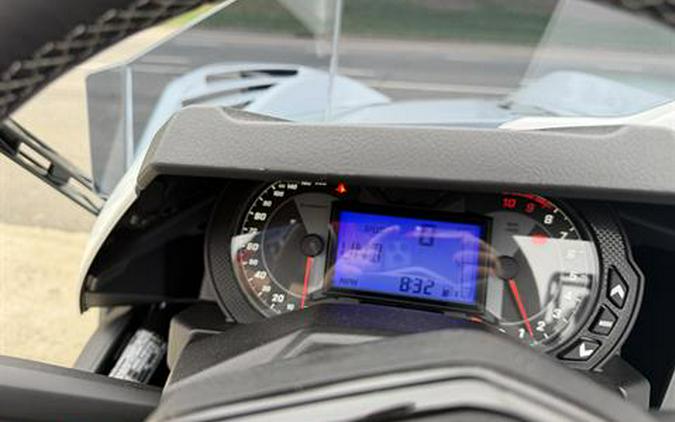 2026 Slingshot Slingshot R - Manual