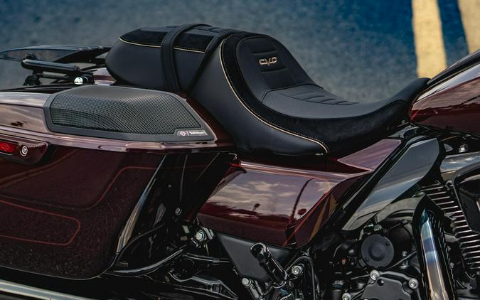 FLHXSE 2024 CVO™ Street Glide®
