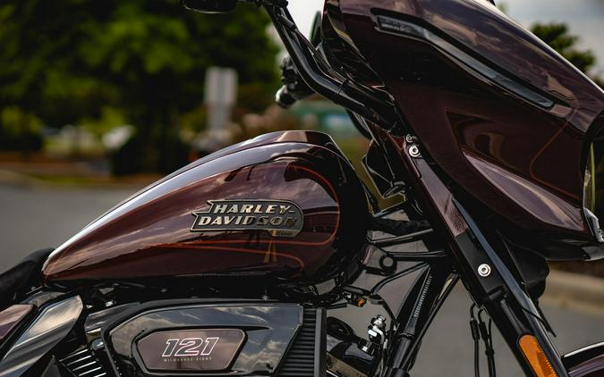 FLHXSE 2024 CVO™ Street Glide®