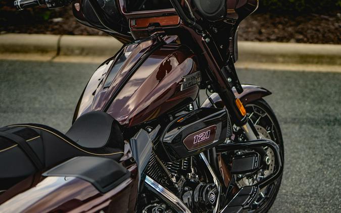 FLHXSE 2024 CVO™ Street Glide®