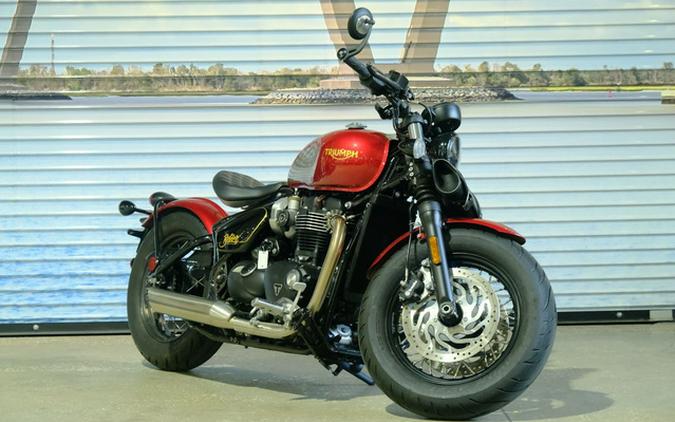 2022 Triumph BOBBER GOLD LINE