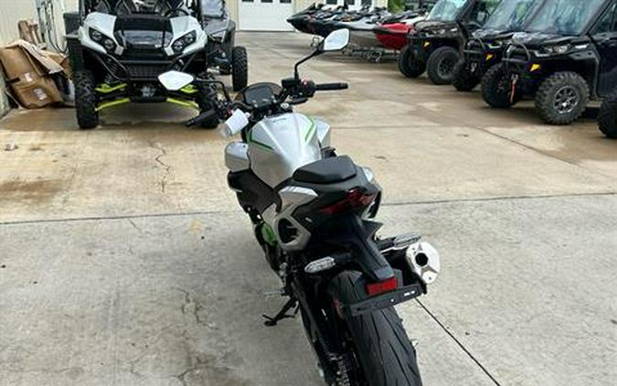 2024 Kawasaki Z7 Hybrid ABS