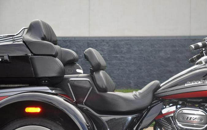 2020 Harley-Davidson® FLHTCUTGSE - CVO™ Tri Glide®