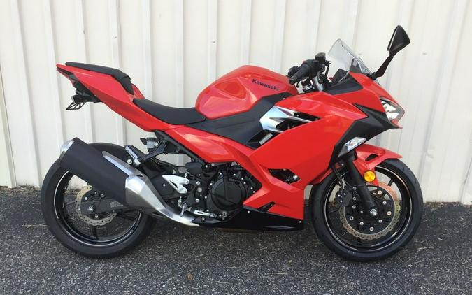 2021 Kawasaki Ninja® 400 ABS Passion Red