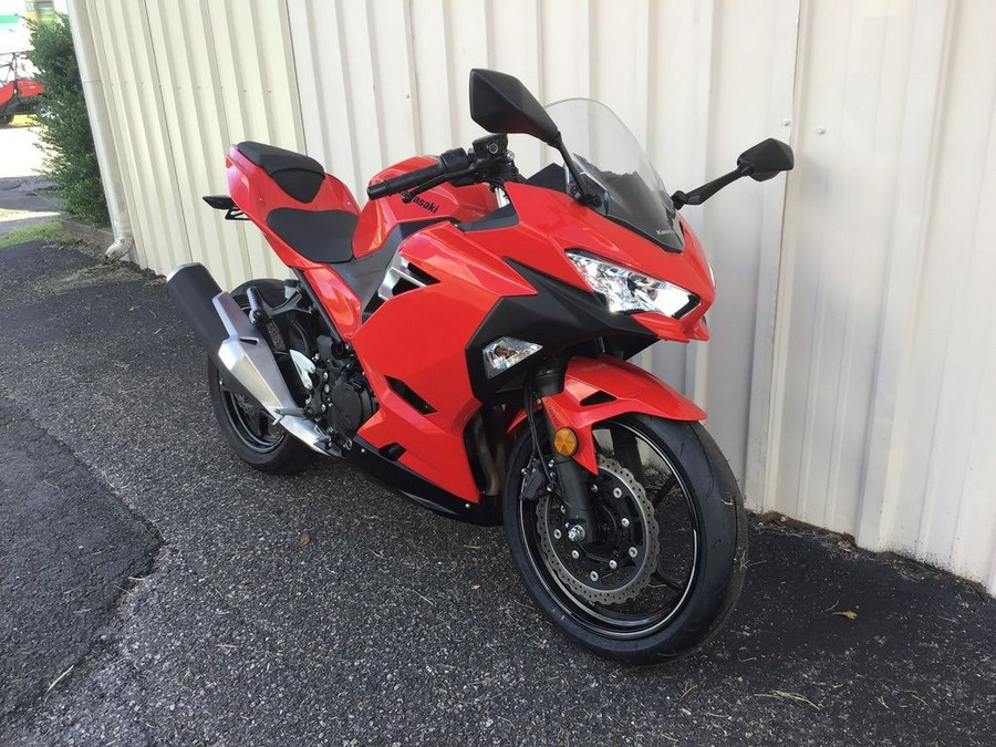 2021 Kawasaki Ninja® 400 ABS Passion Red