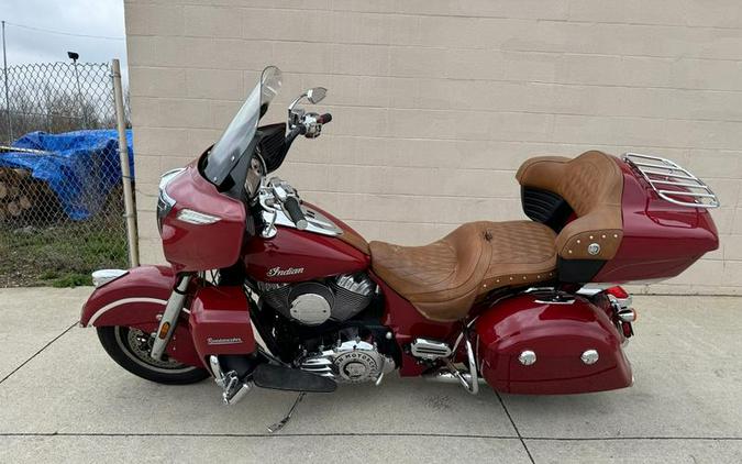 2015 Indian Motorcycle® Roadmaster™ Indian Red