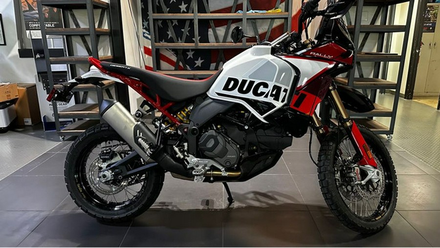 2025 Ducati DesertX 937 Rally