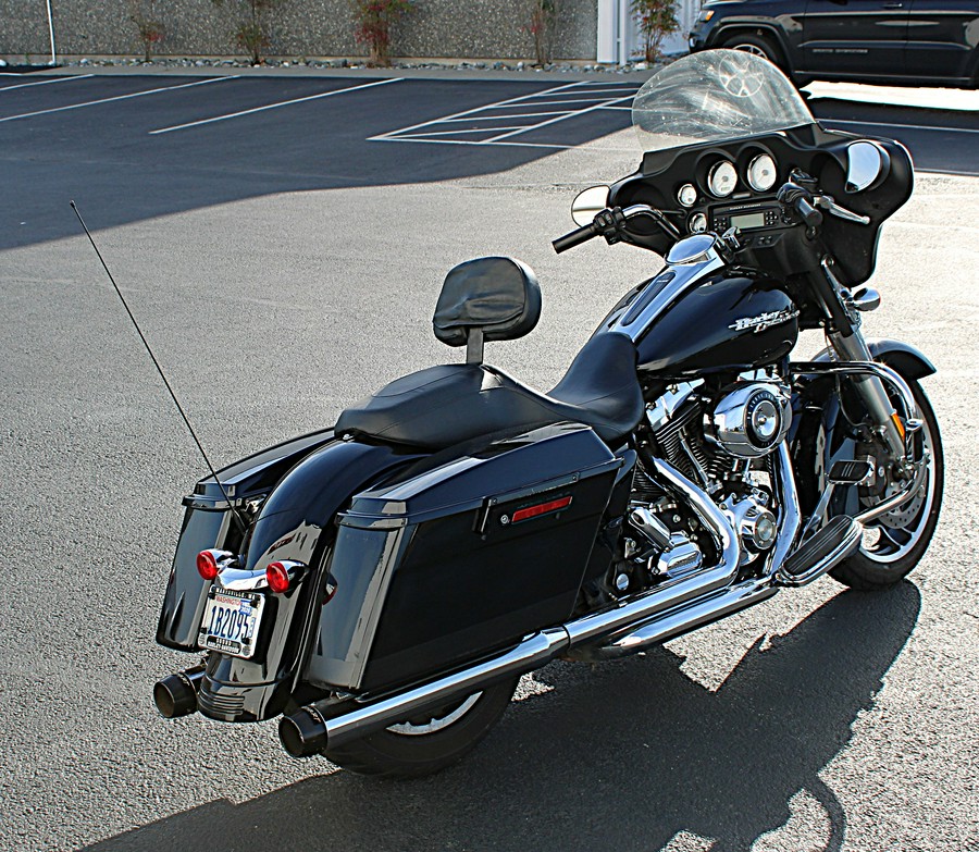2010 HARLEY Street Glide