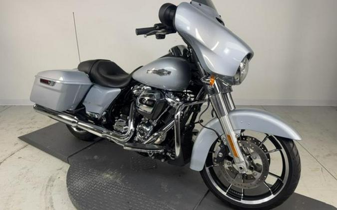 2023 Harley-Davidson® FLHX - Street Glide®
