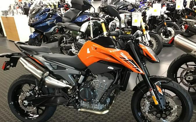 2024 KTM 790 Duke