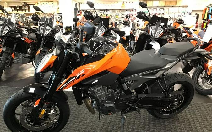 2024 KTM 790 Duke