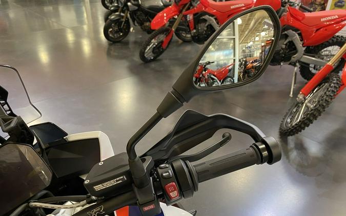 2025 BMW S 1000 XR Light White / M Motorsport