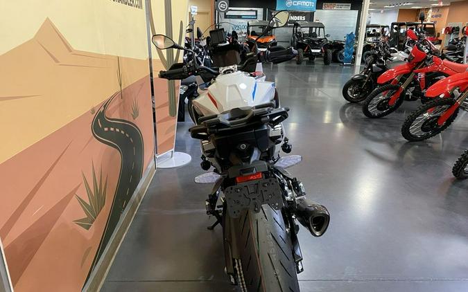 2025 BMW S 1000 XR Light White / M Motorsport