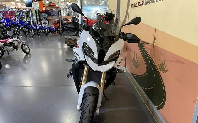 2025 BMW S 1000 XR Light White / M Motorsport