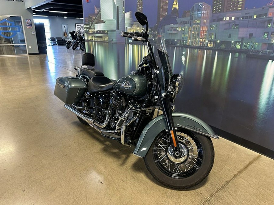 2020 Harley-Davidson FLHCS - Heritage Classic 114