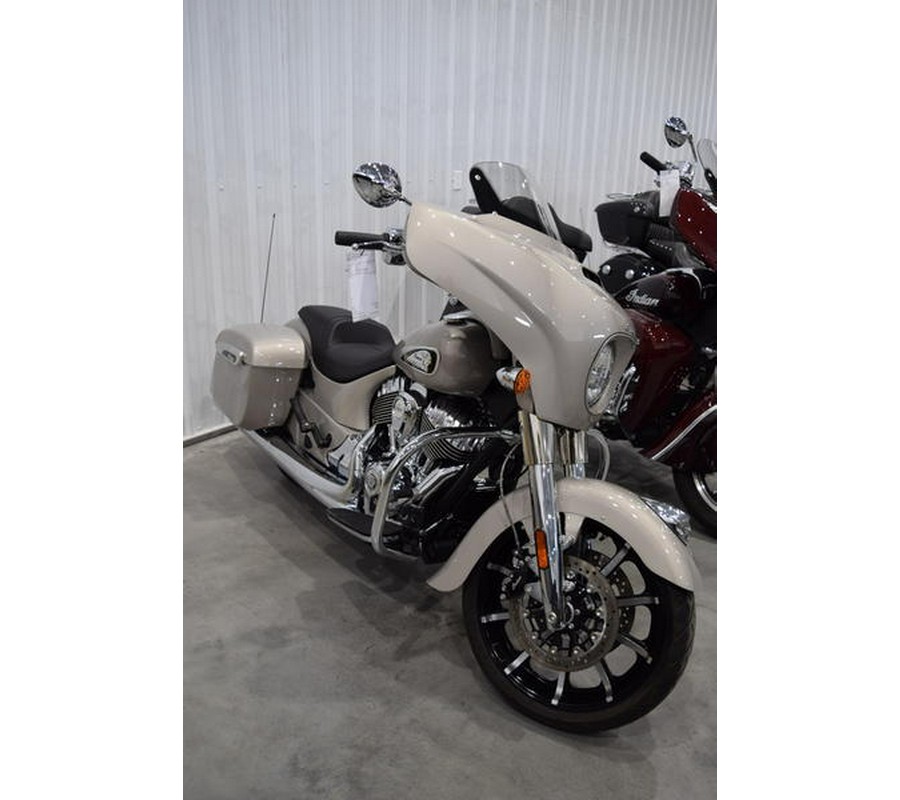 2022 Indian Motorcycle® Chieftain® Limited Silver Quartz Metallic