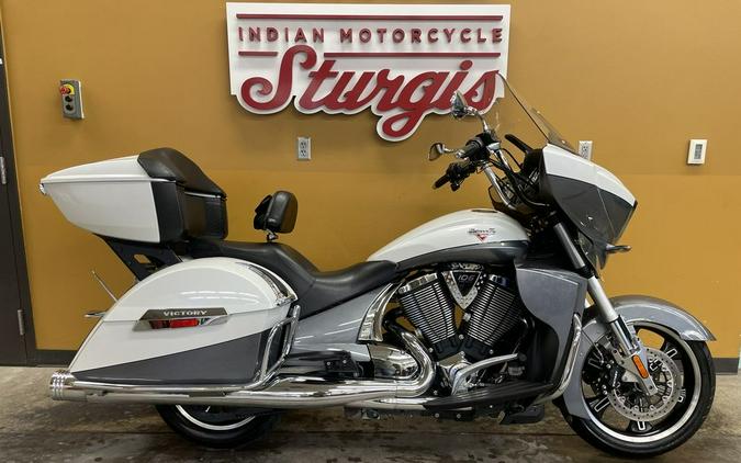 2016 Victory Motorcycles® Cross Country Tour® Two-Tone White Pearl and Gray