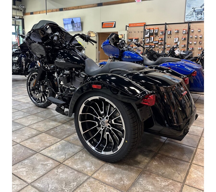 2025 FLTRT Road Glide 3