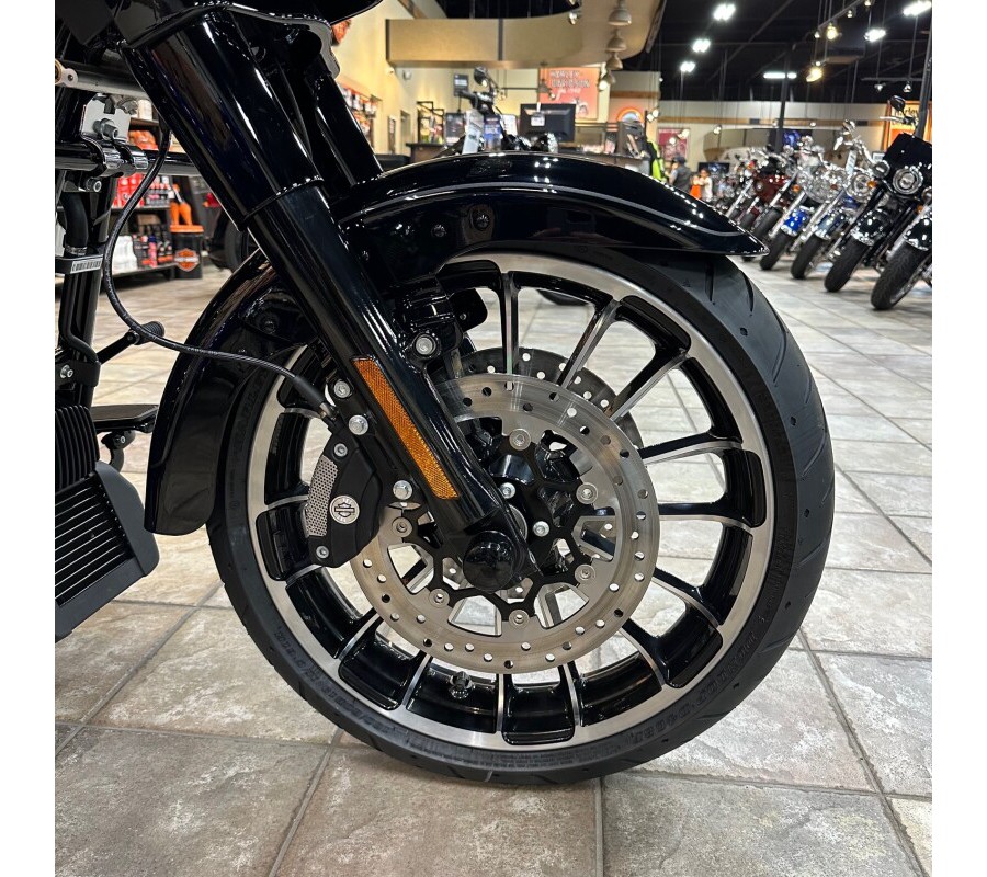 2025 FLTRT Road Glide 3