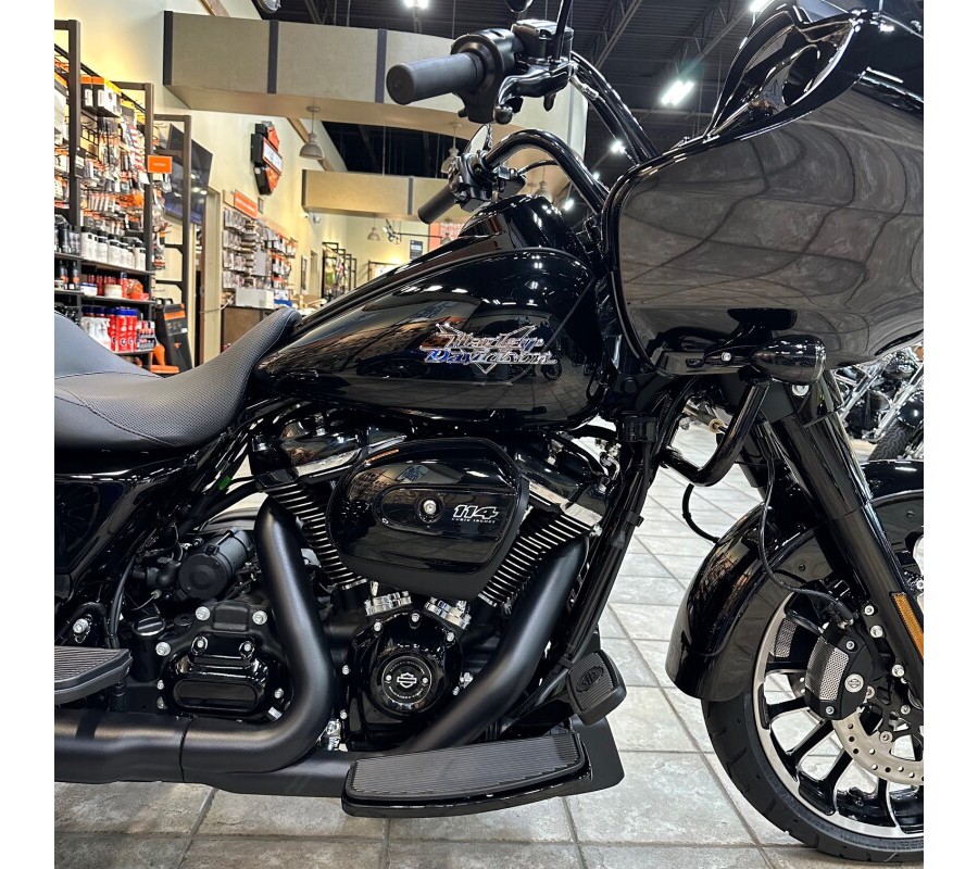 2025 FLTRT Road Glide 3