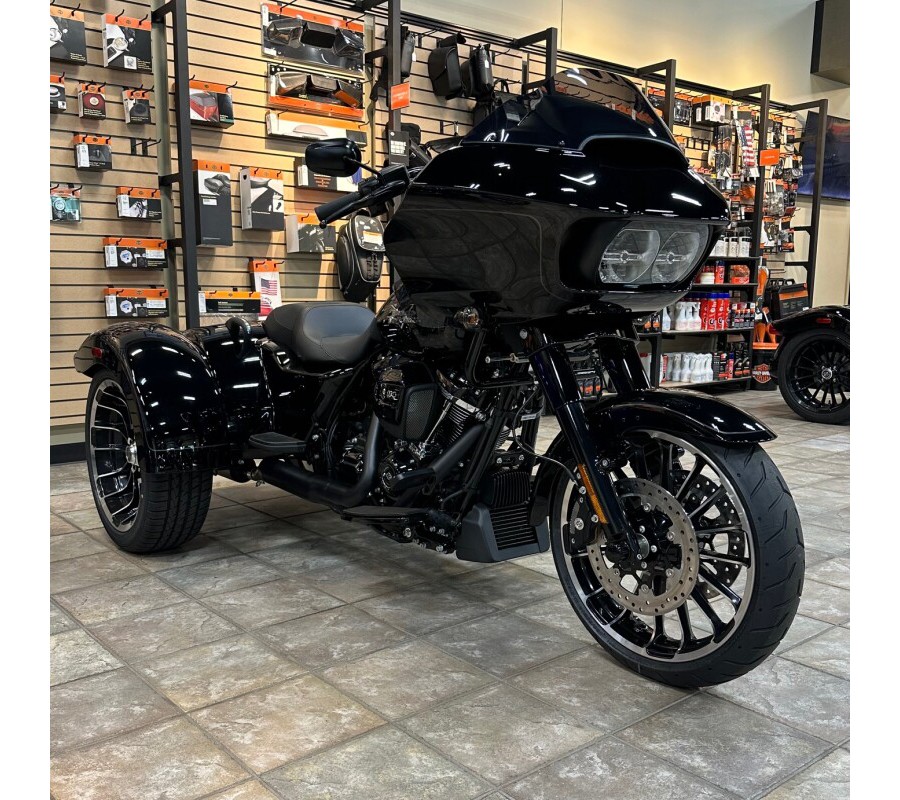 2025 FLTRT Road Glide 3