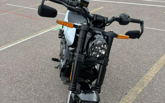 2025 LiveWire™ S2 Alpinista®