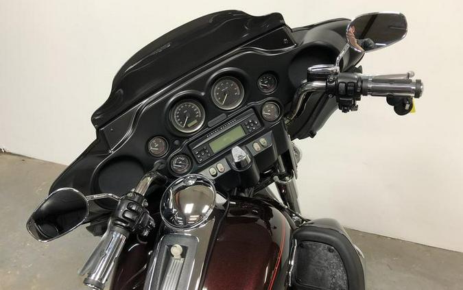 2011 Harley-Davidson® Electra Glide Ultra Classic - FP8022