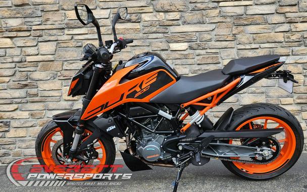 2021 KTM 200 Duke