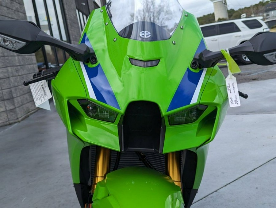 2024 Kawasaki Ninja® ZX™-10R 40th Anniversary Edition ABS