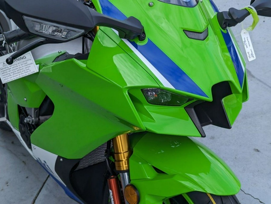 2024 Kawasaki Ninja® ZX™-10R 40th Anniversary Edition ABS