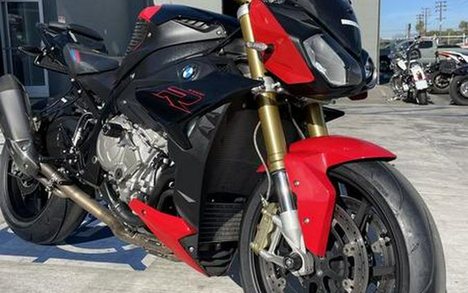 2017 BMW S 1000 R Standard Racing Red/Black Storm Metallic