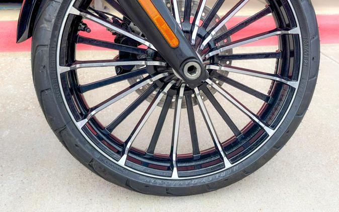 2025 Harley-Davidson® Breakout™ FXBR Vivid Black