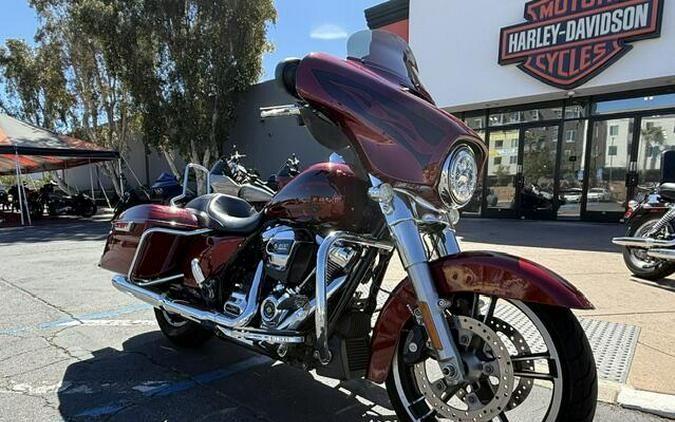 FLHXS 2017 Street Glide® Special