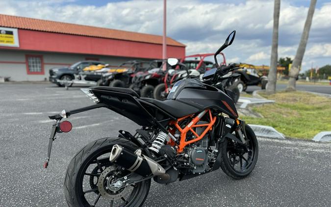 2023 KTM 390 Duke