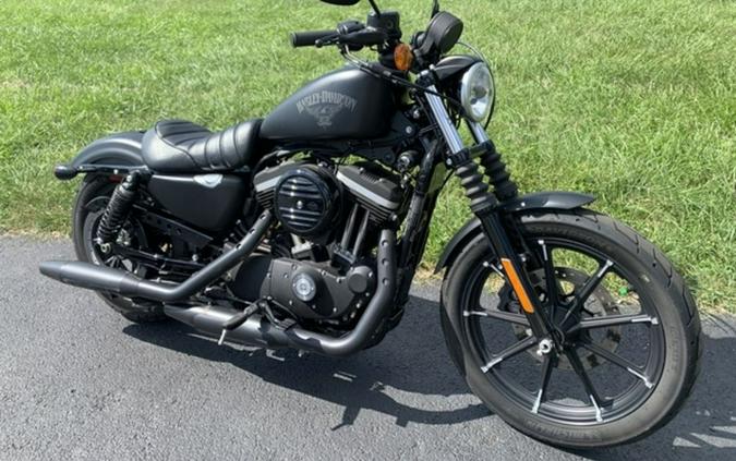 2016 Harley-Davidson® XL883N - Sportster® Iron 883™