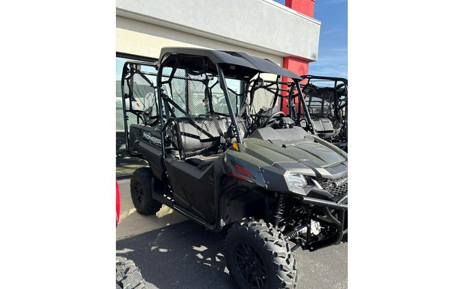 2026 Honda PIONEER 700-4 DELUXE Deluxe