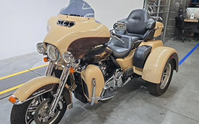 FLHTCUTG 2014 Tri Glide® Ultra