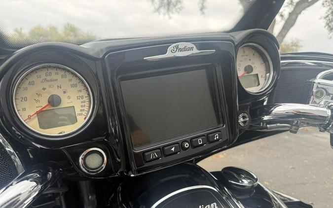 2021 Indian Motorcycle Roadmaster Icon Black Azure Crystal/Stealth Gray Azure Crystal