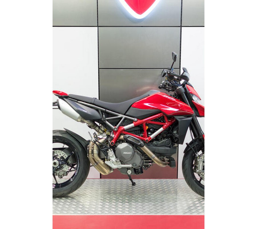 2023 Ducati Hypermotard 950 Red