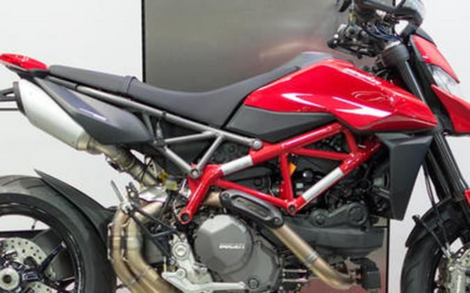 2023 Ducati Hypermotard 950 Red