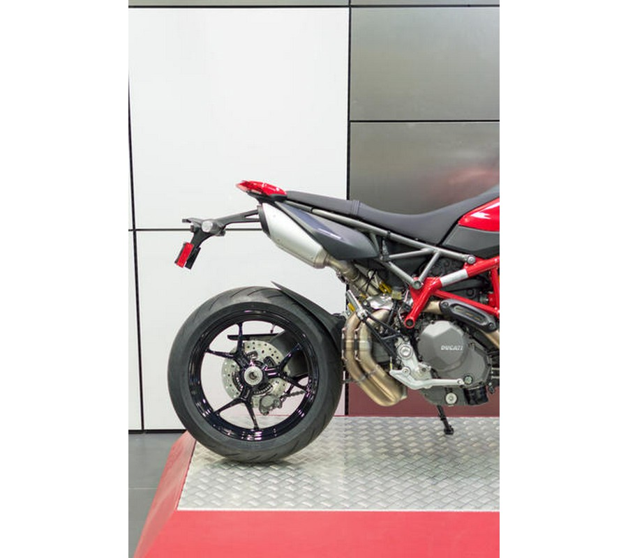 2023 Ducati Hypermotard 950 Red