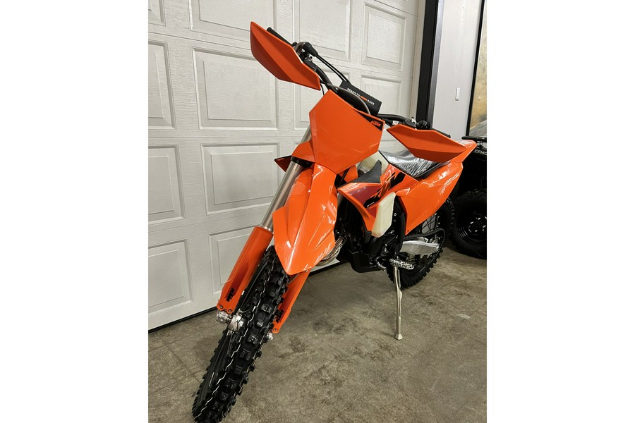 2025 KTM 125 XC