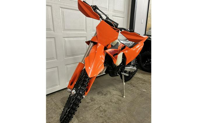 2025 KTM 125 XC