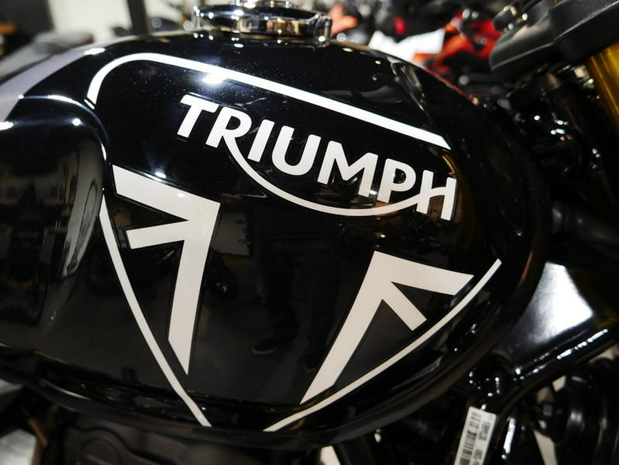 2025 Triumph Speed 400 Phantom Black / Storm Grey
