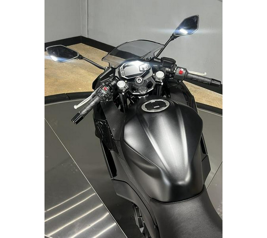 2026 Kawasaki Ninja® 500 ABS Metallic Flat Spark Black