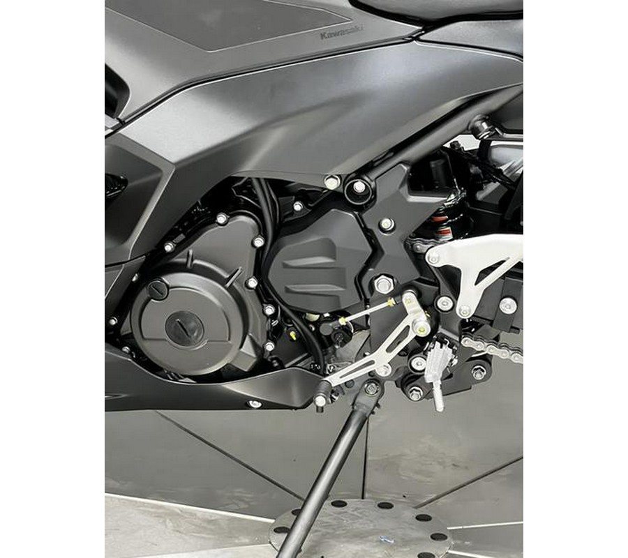2026 Kawasaki Ninja® 500 ABS Metallic Flat Spark Black