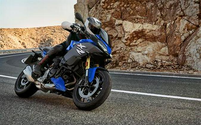 2023 BMW F 900 XR